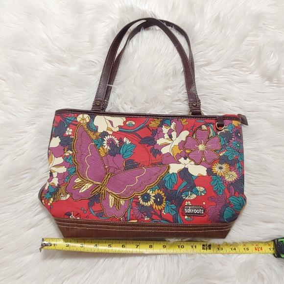 SakRoots Crimson Flower Power Critter Tote - Picture 14 of 15